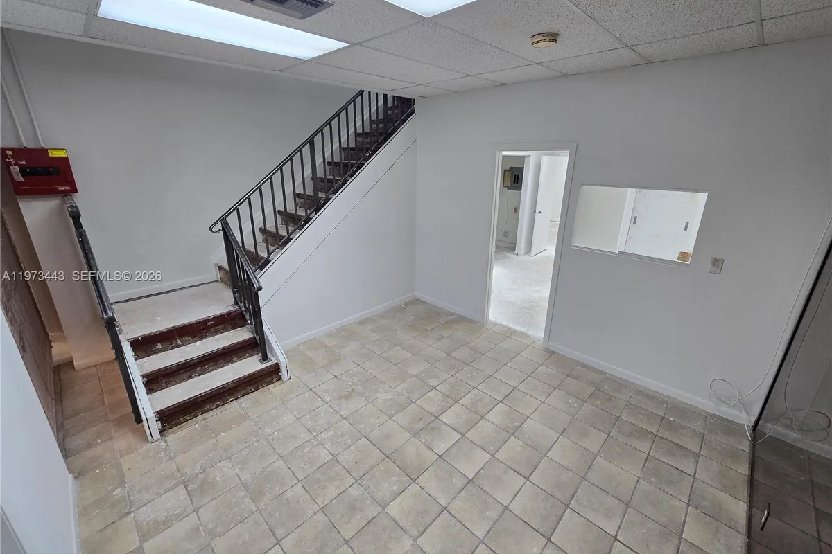 7800 W Oakland Park Blvd # 101, Sunrise FL 33351