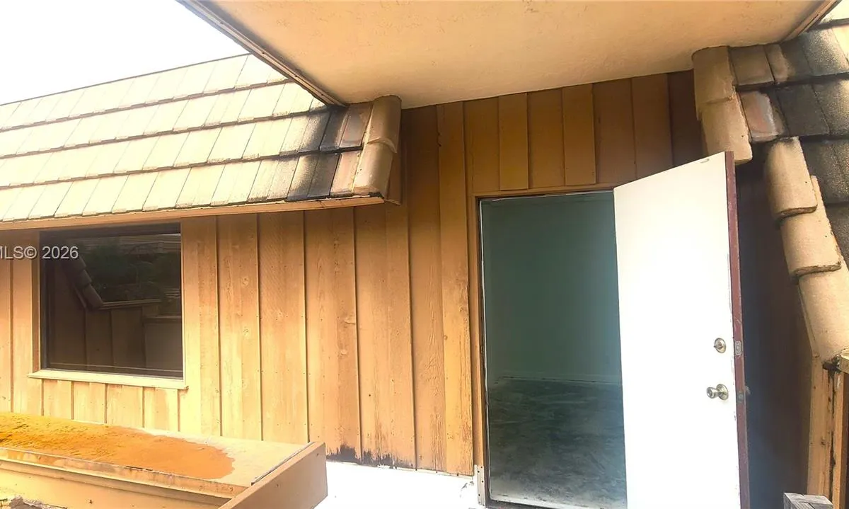 7800 W Oakland Park Blvd # 101, Sunrise FL 33351