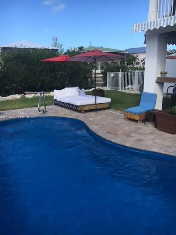 227 Sombrero Beach Rd, Marathon FL 33050