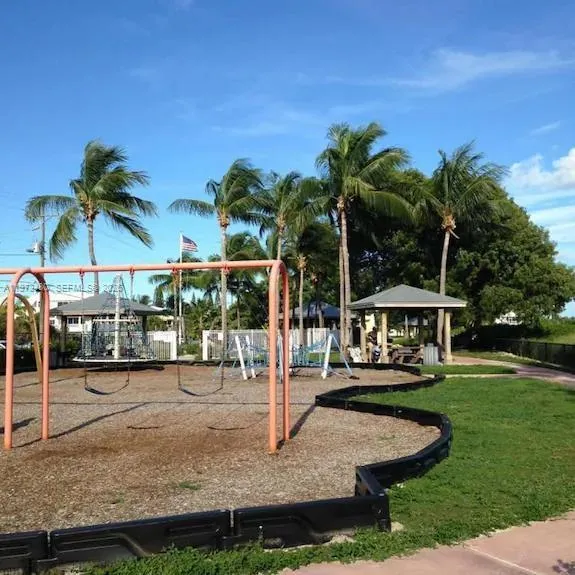 227 Sombrero Beach Rd, Marathon FL 33050