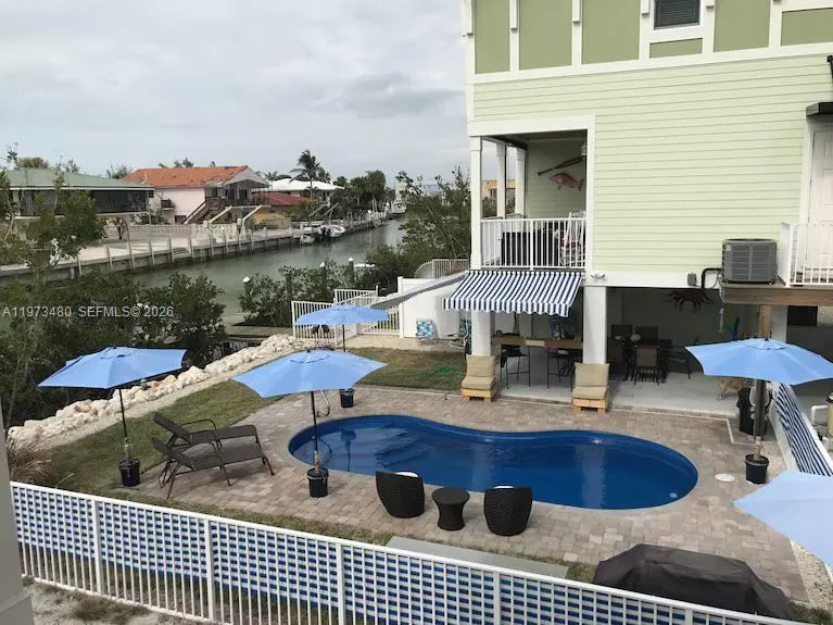 227 Sombrero Beach Rd, Marathon FL 33050