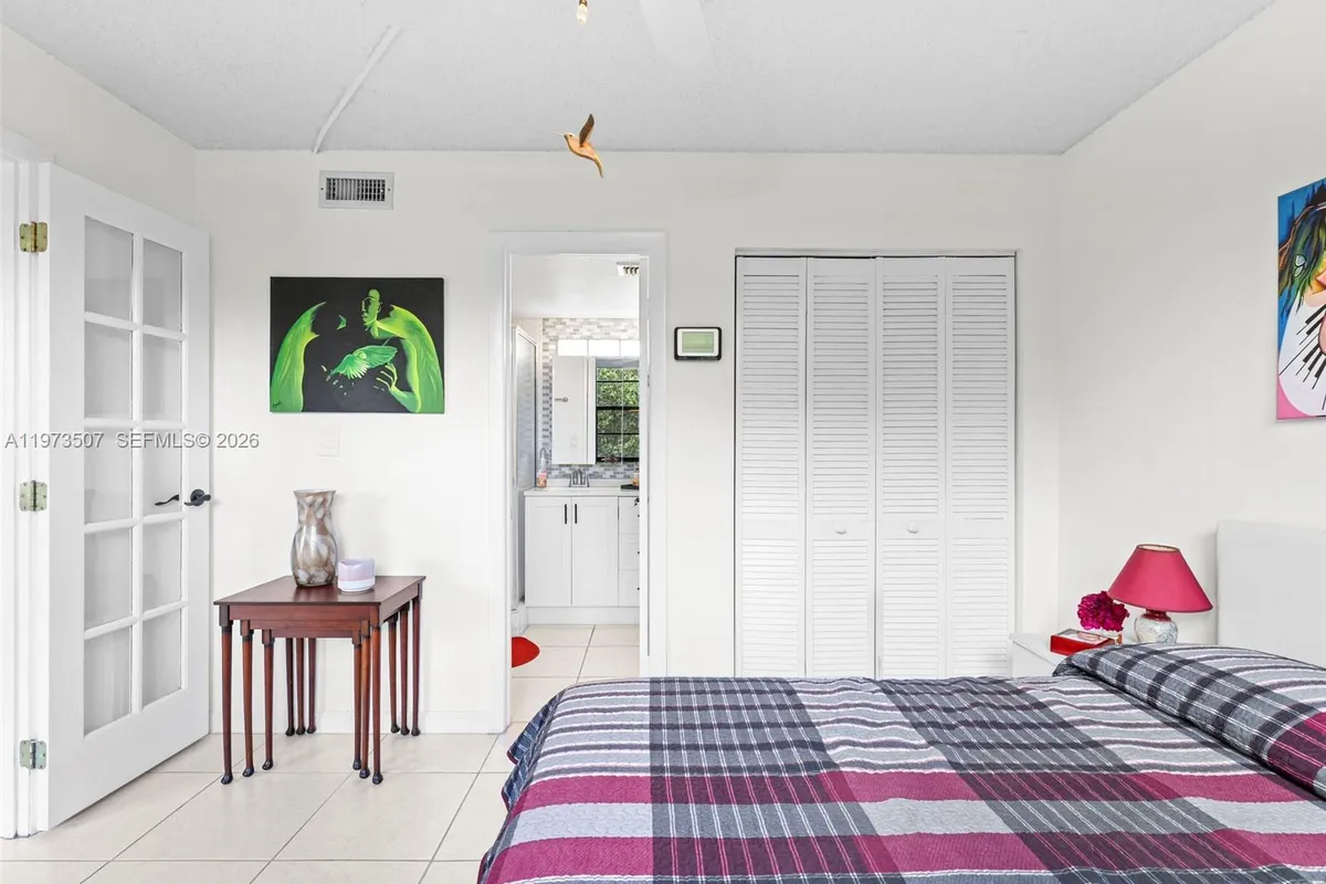 901 Colony Point Circle # 304, Pembroke Pines FL 33026