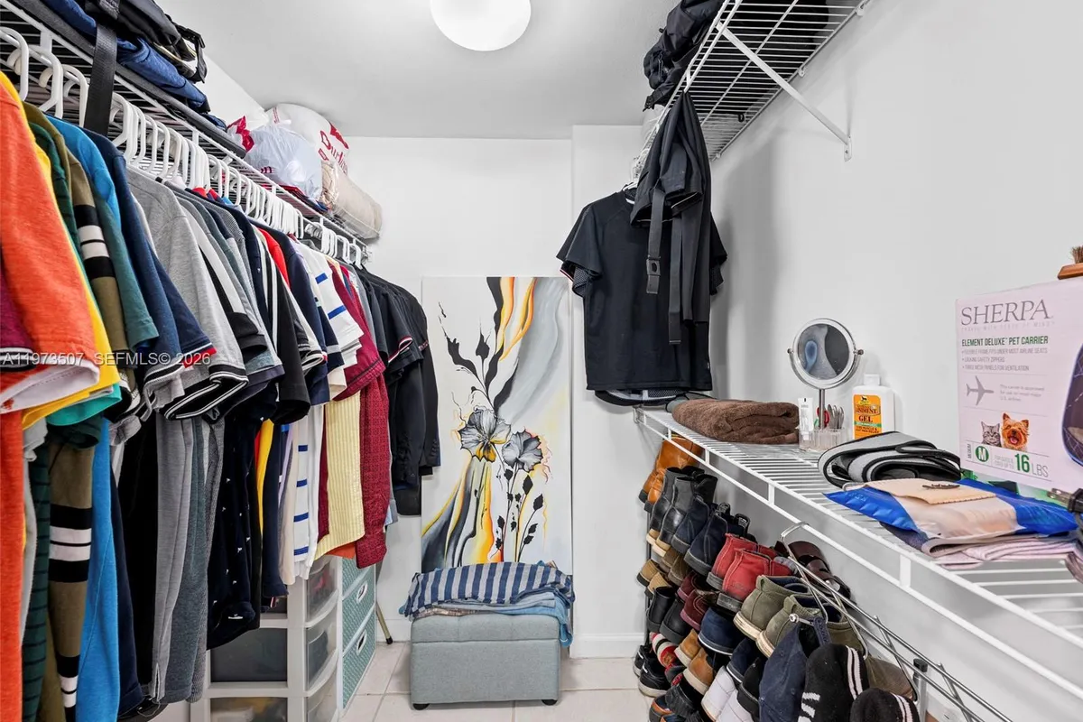 901 Colony Point Circle # 304, Pembroke Pines FL 33026