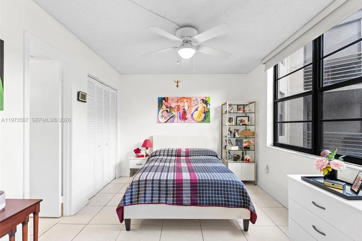 901 Colony Point Circle # 304, Pembroke Pines FL 33026