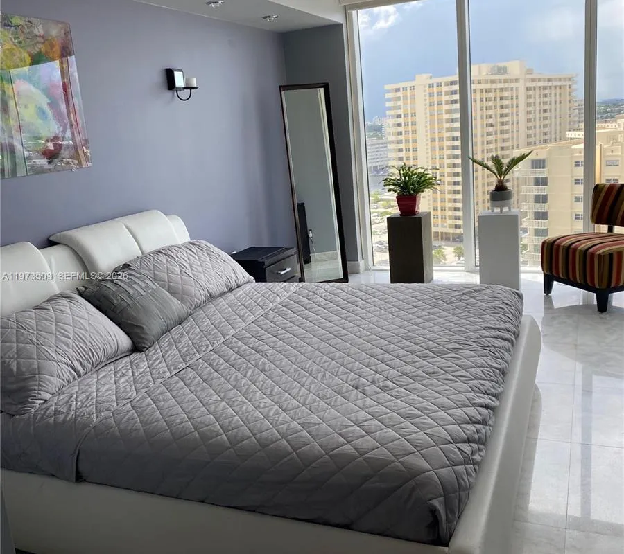 1800 Ocean Dr # 1408, Hallandale Beach FL 33009