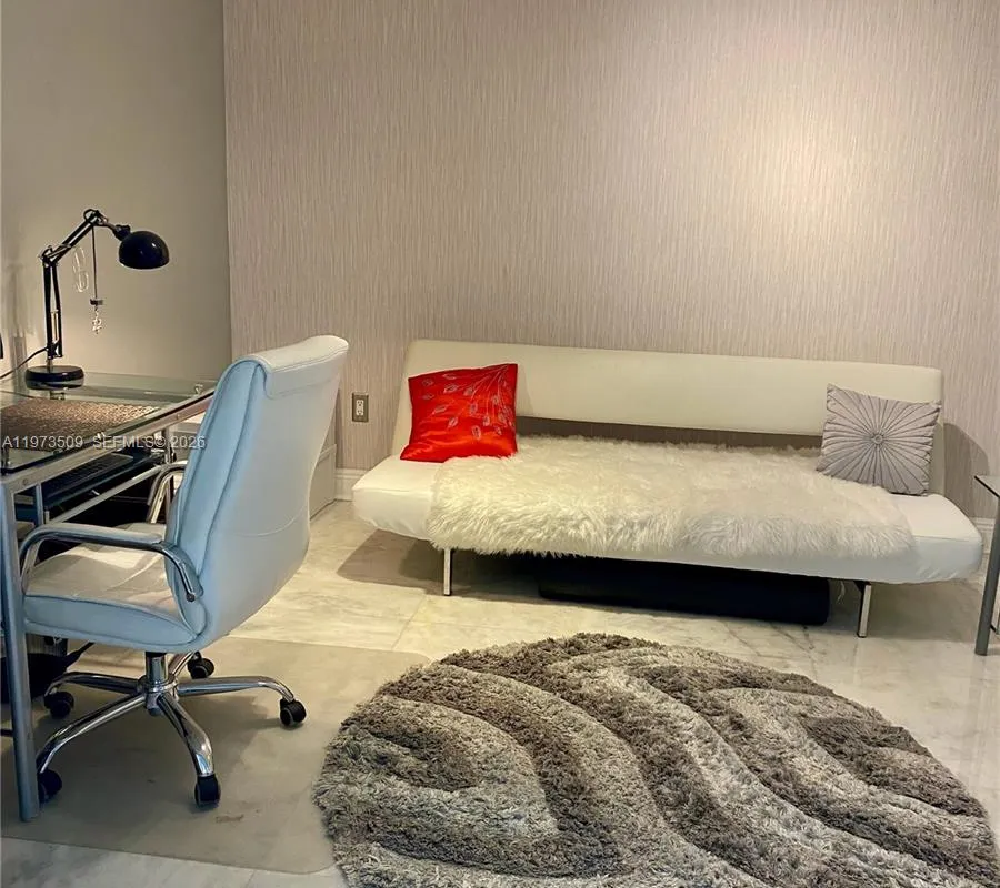 1800 Ocean Dr # 1408, Hallandale Beach FL 33009