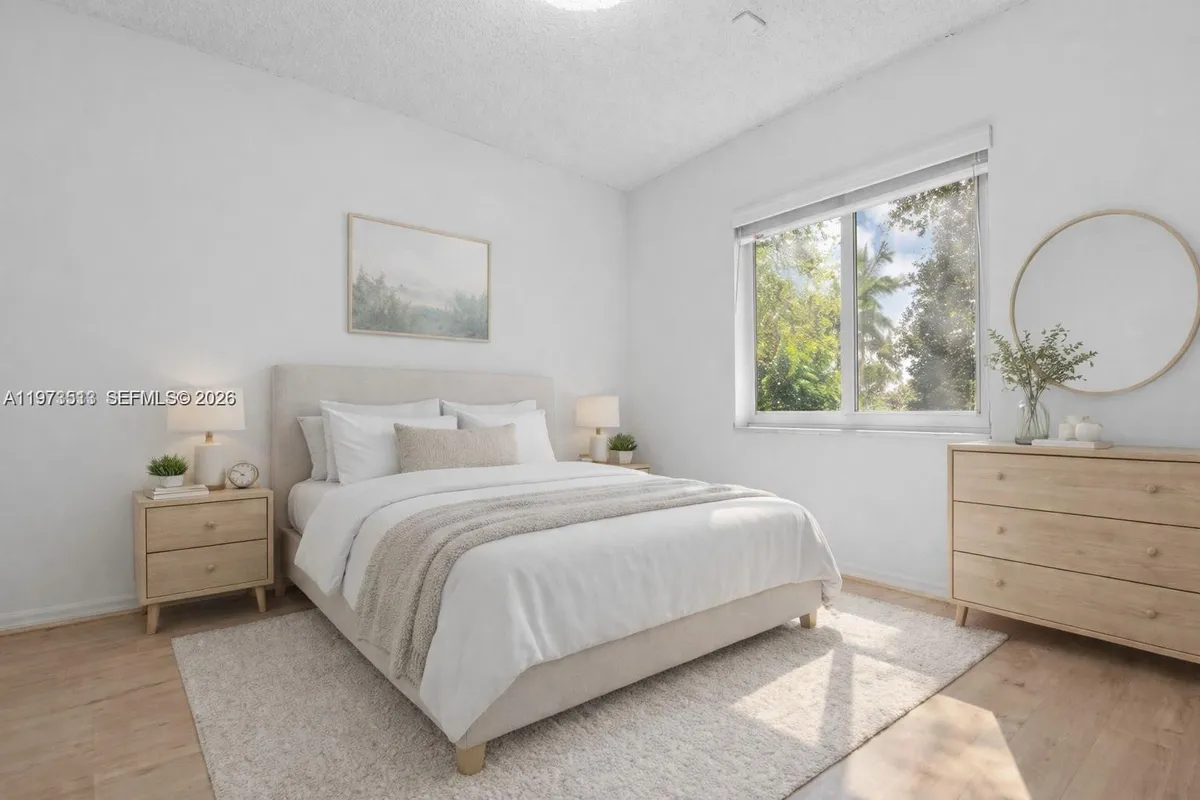 10320 SW 18th St, Miramar FL 33025