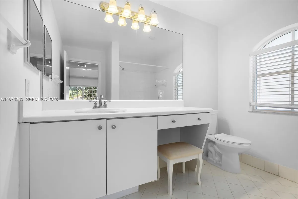 10320 SW 18th St, Miramar FL 33025