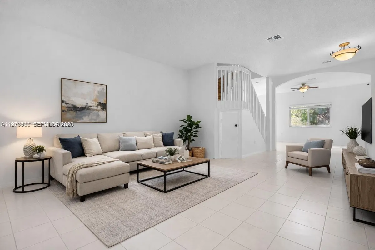 10320 SW 18th St, Miramar FL 33025