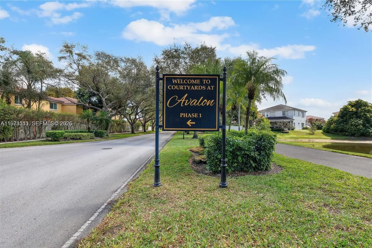 10320 SW 18th St, Miramar FL 33025