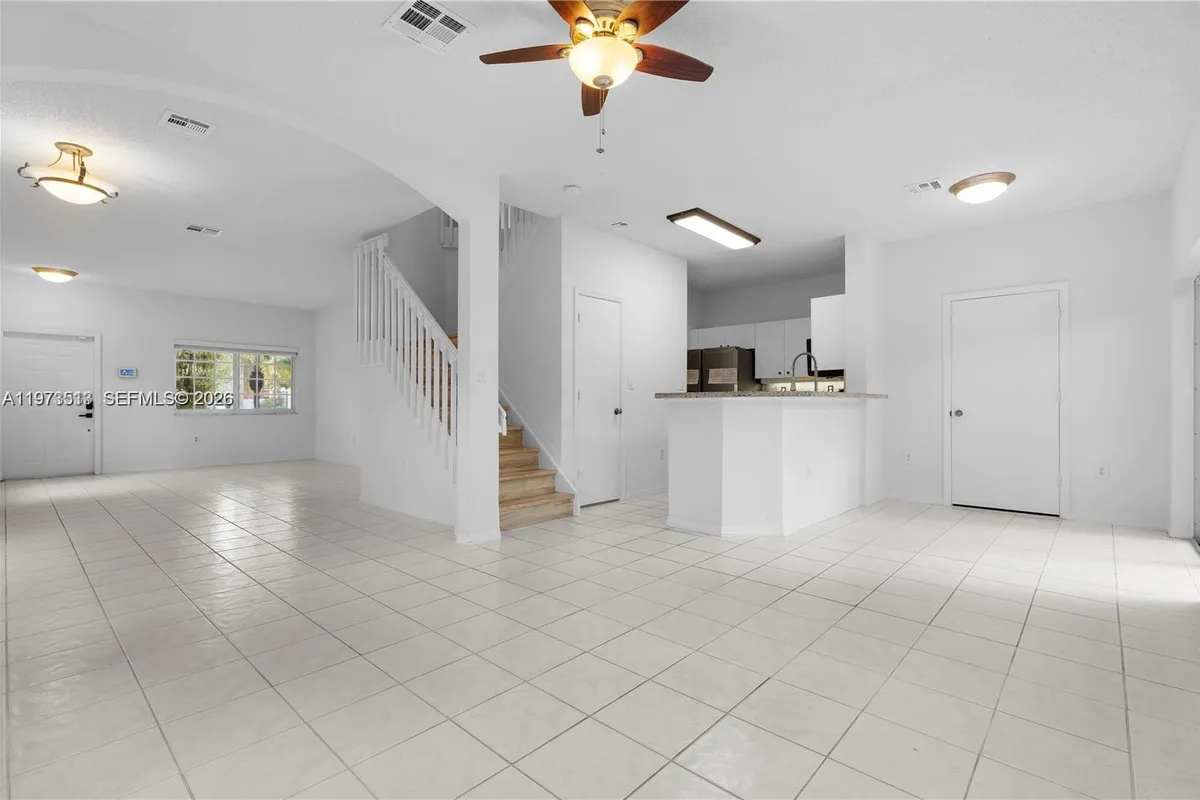 10320 SW 18th St, Miramar FL 33025