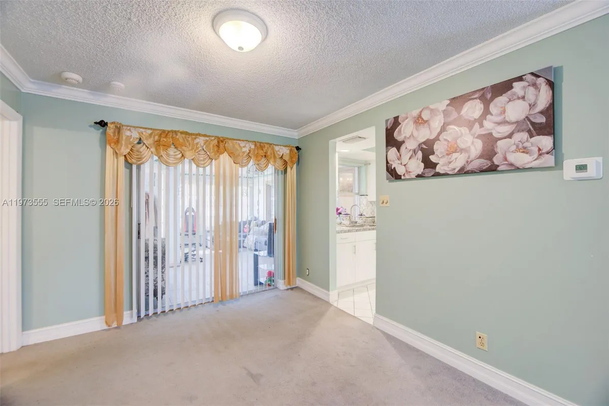 995 NW 74th Ave, Margate FL 33063