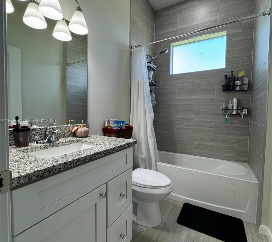 1818 Inwood RD, La Belle FL 33935