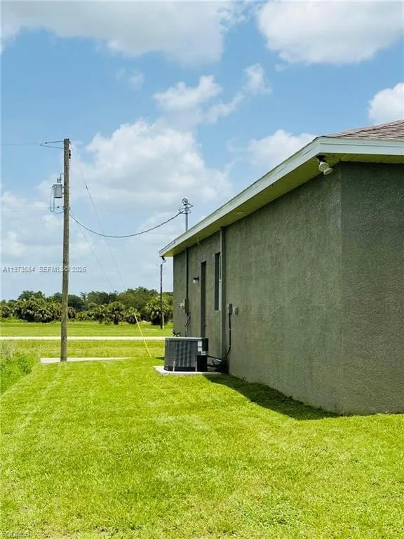 1818 Inwood RD, La Belle FL 33935