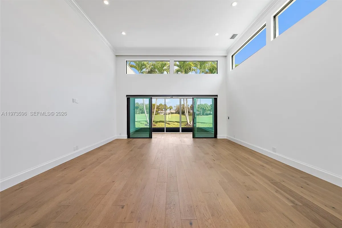 108 Waters Edge Dr, Jupiter FL 33477