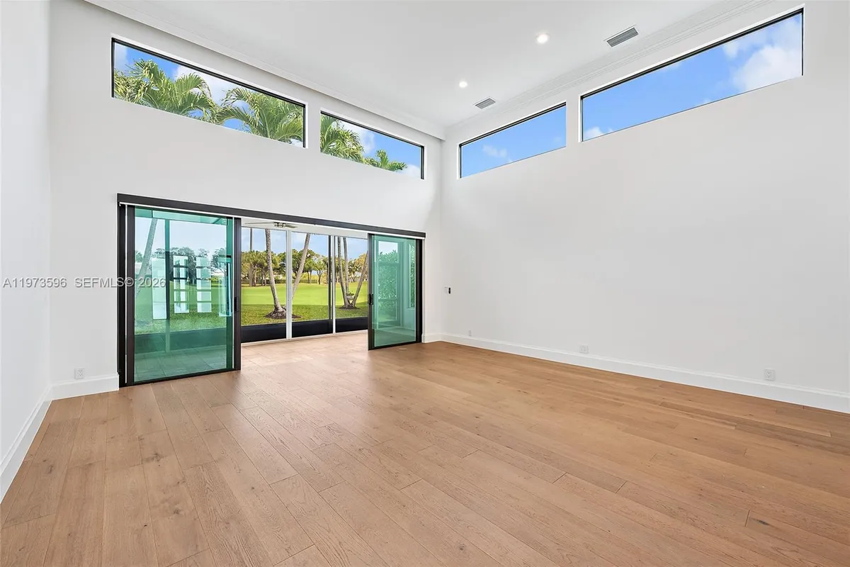 108 Waters Edge Dr, Jupiter FL 33477