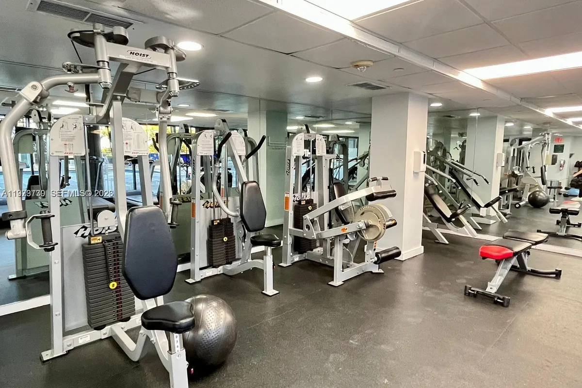 10185 Collins Ave # 1103, Bal Harbour FL 33154