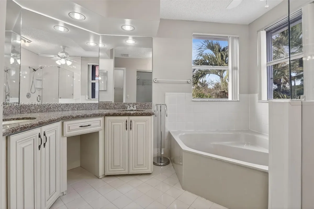 12665 NW 11th Ct, Sunrise FL 33323