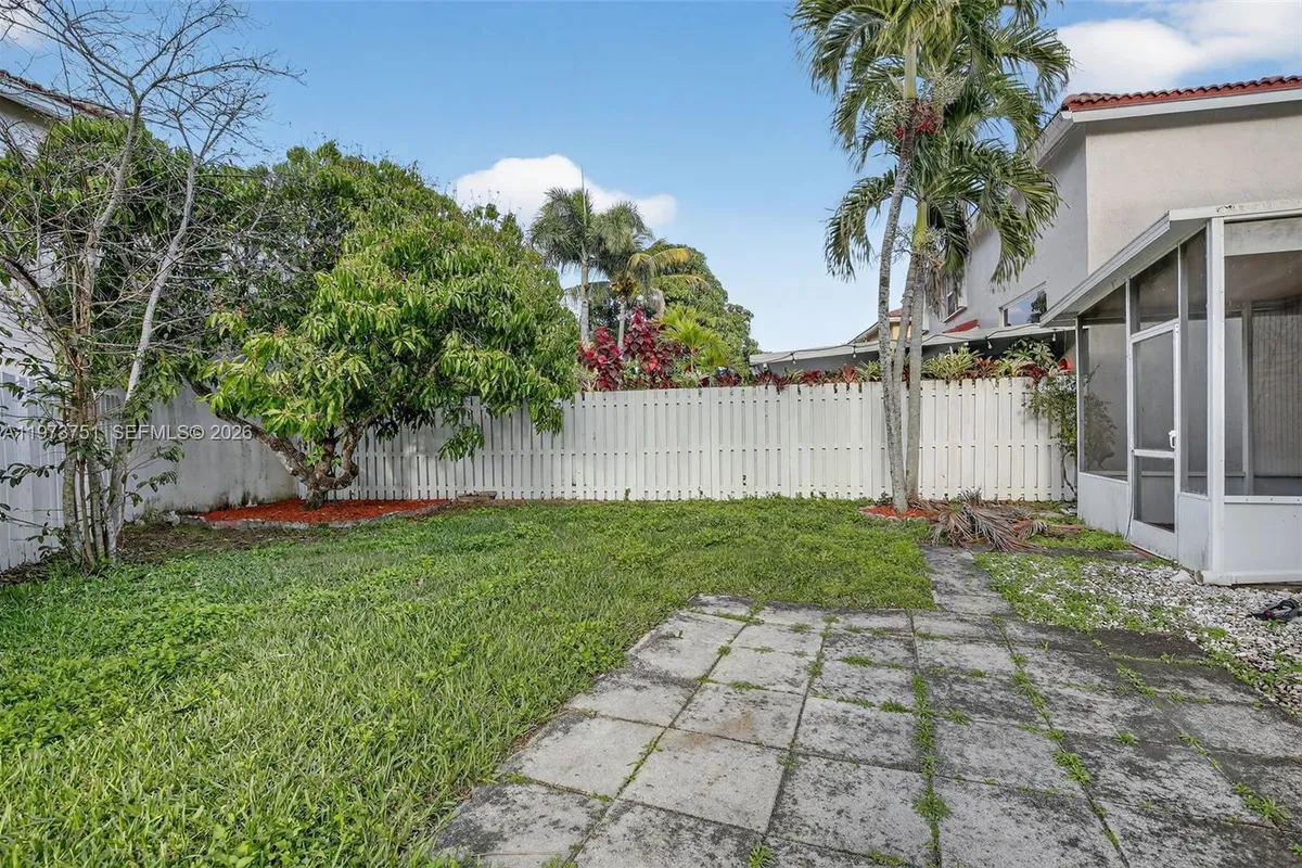 12665 NW 11th Ct, Sunrise FL 33323