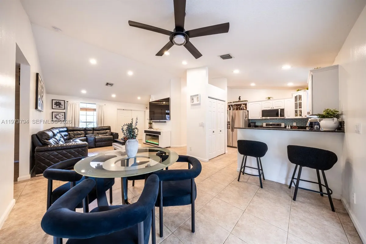 15780 N 75th Ln N, Loxahatchee FL 33470