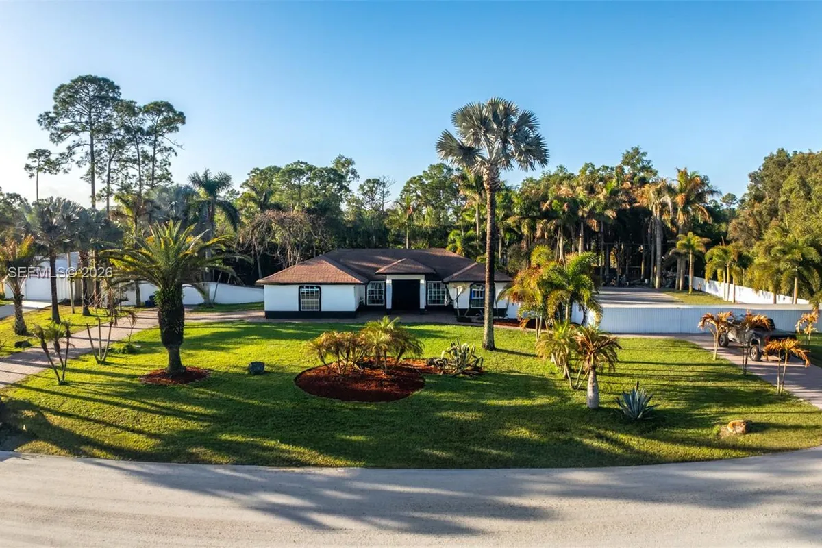 15780 N 75th Ln N, Loxahatchee FL 33470