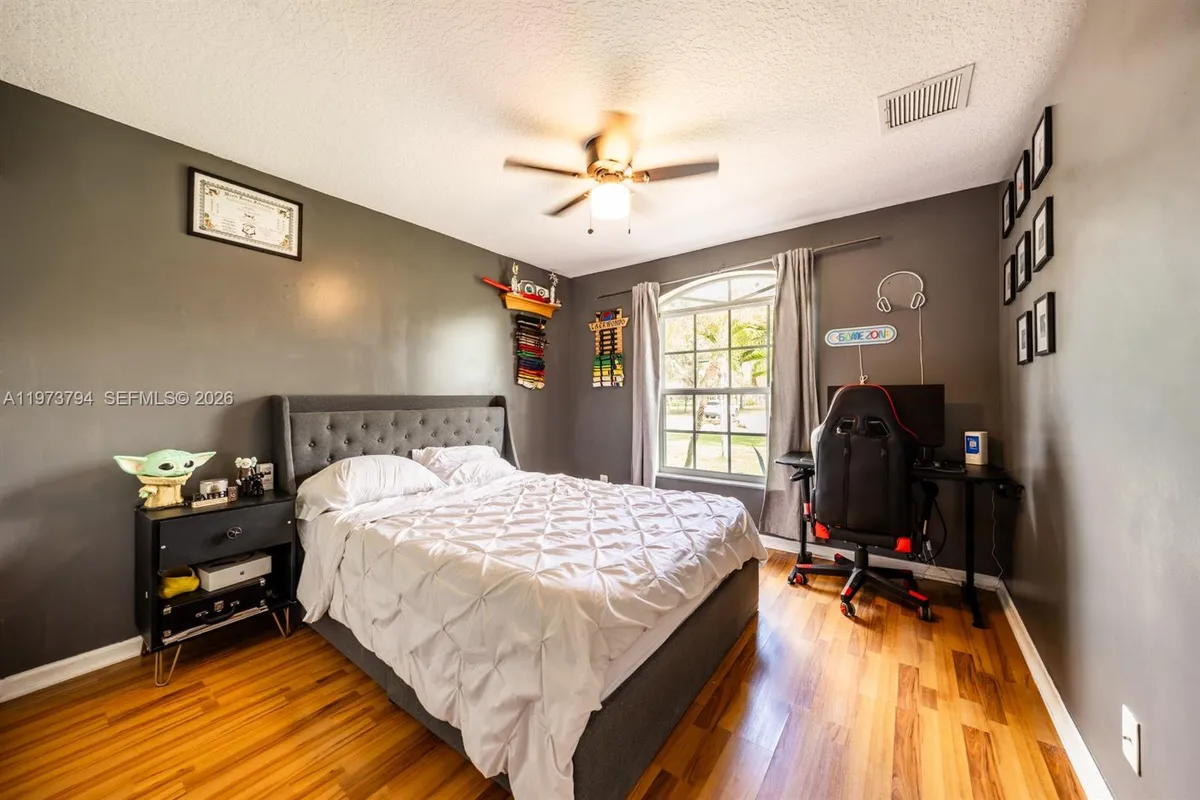 15780 N 75th Ln N, Loxahatchee FL 33470