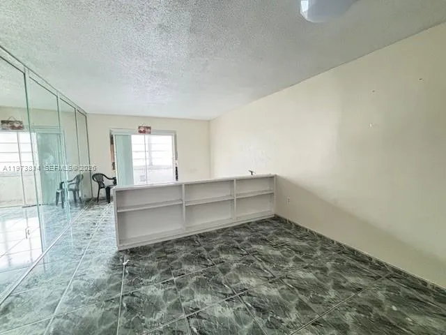 140 Royal Palm Rd # 202, Hialeah Gardens FL 33016