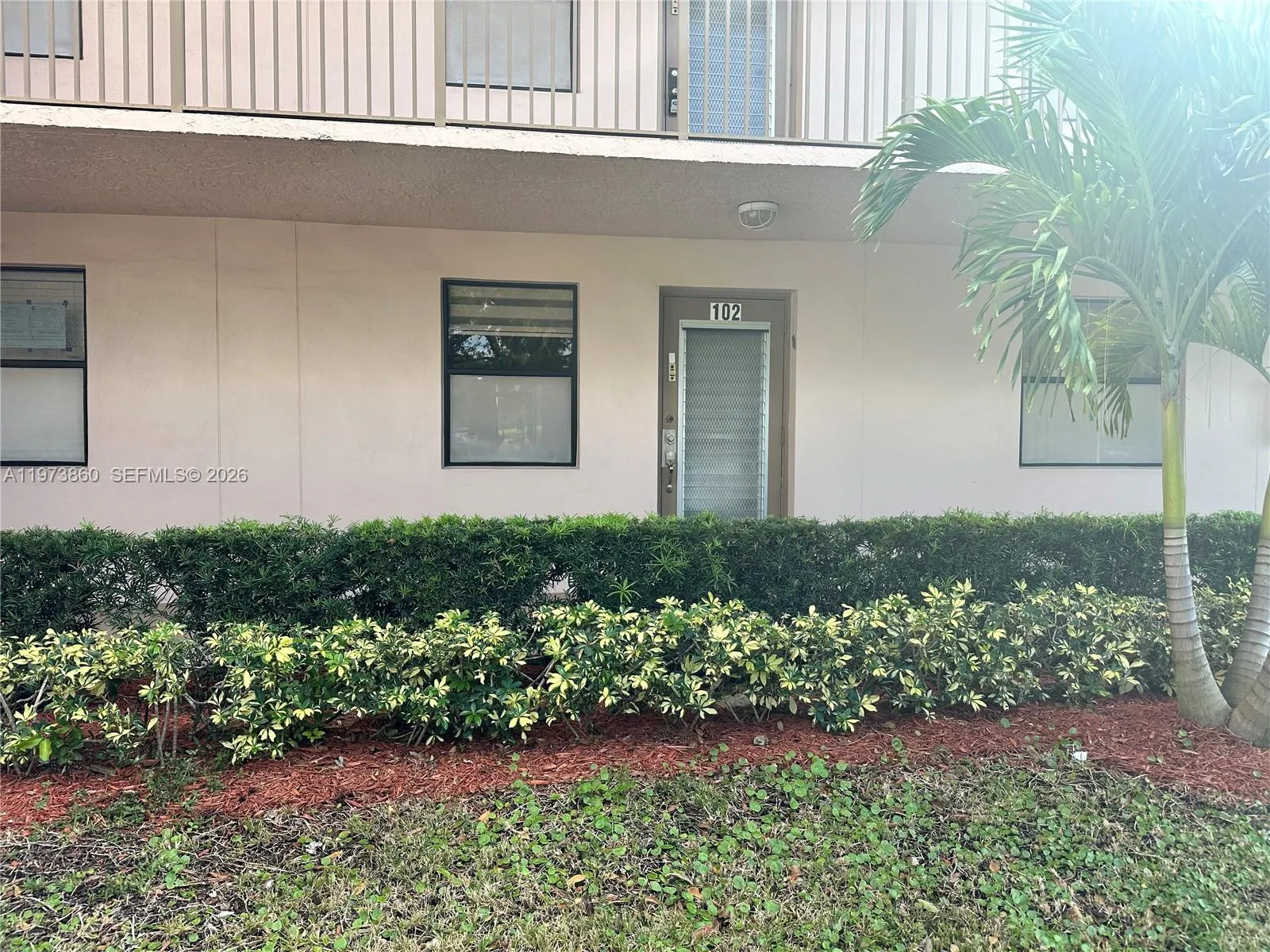 2 bedroom 2 bath for sale at 10434 Sunrise Lakes Blvd # 102, Sunrise FL 33322