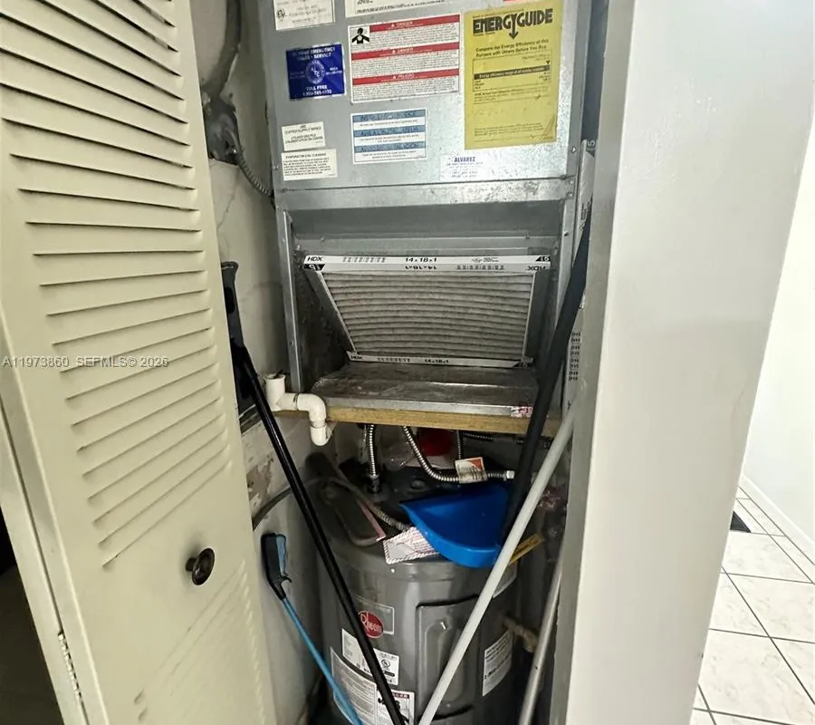 10434 Sunrise Lakes Blvd # 102, Sunrise FL 33322