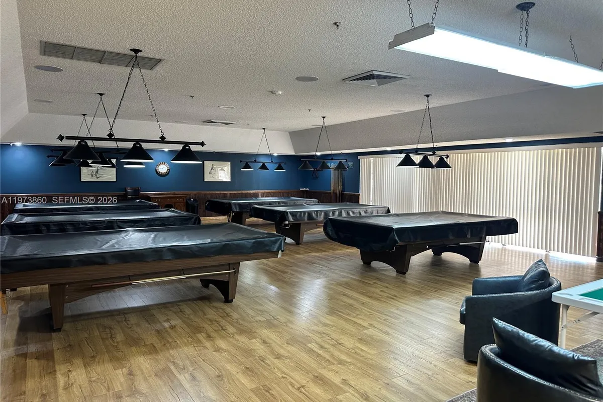 10434 Sunrise Lakes Blvd # 102, Sunrise FL 33322