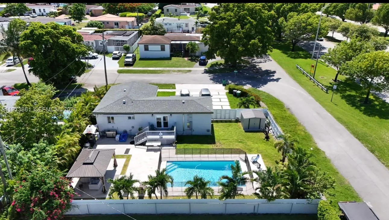 2401 SW 83rd Ave, Miami FL 33155