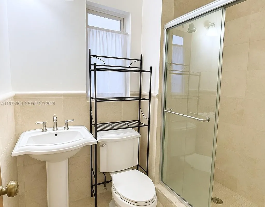 1915 Country Club Prado, Coral Gables FL 33134