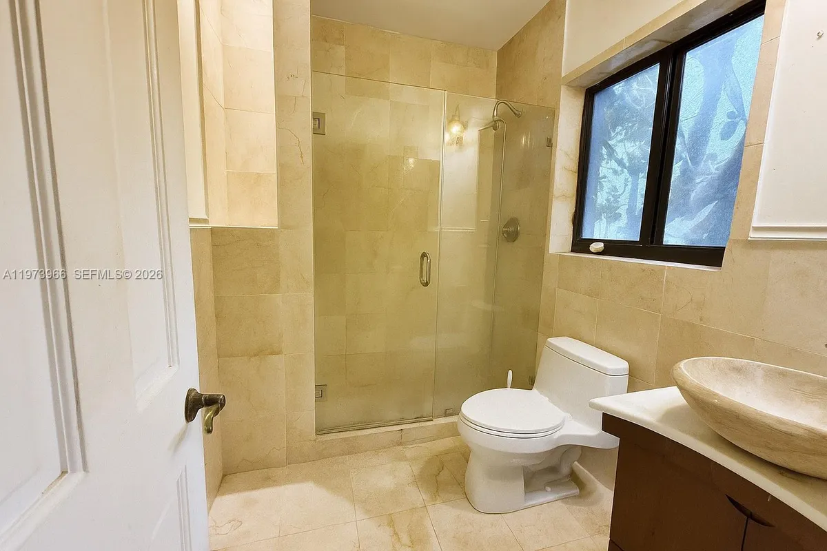 1915 Country Club Prado, Coral Gables FL 33134