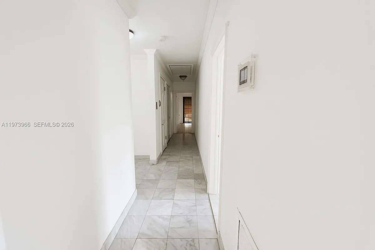 1915 Country Club Prado, Coral Gables FL 33134