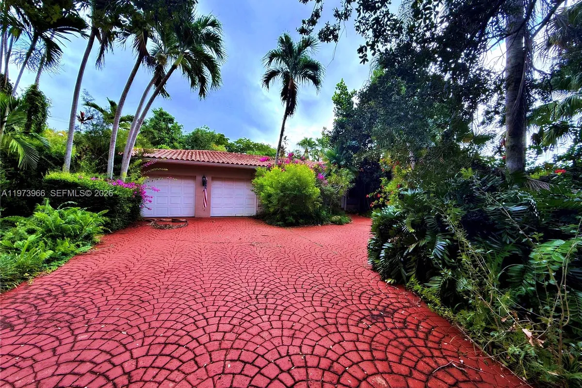 1915 Country Club Prado, Coral Gables FL 33134