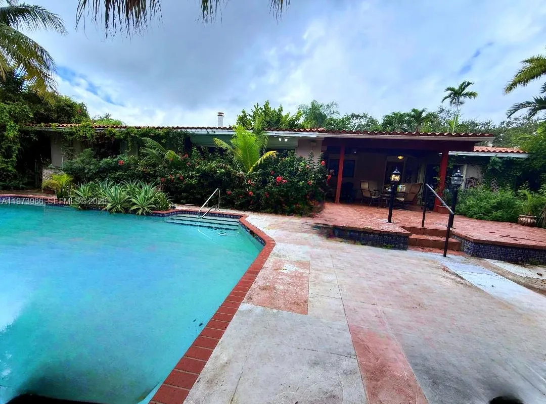 1915 Country Club Prado, Coral Gables FL 33134