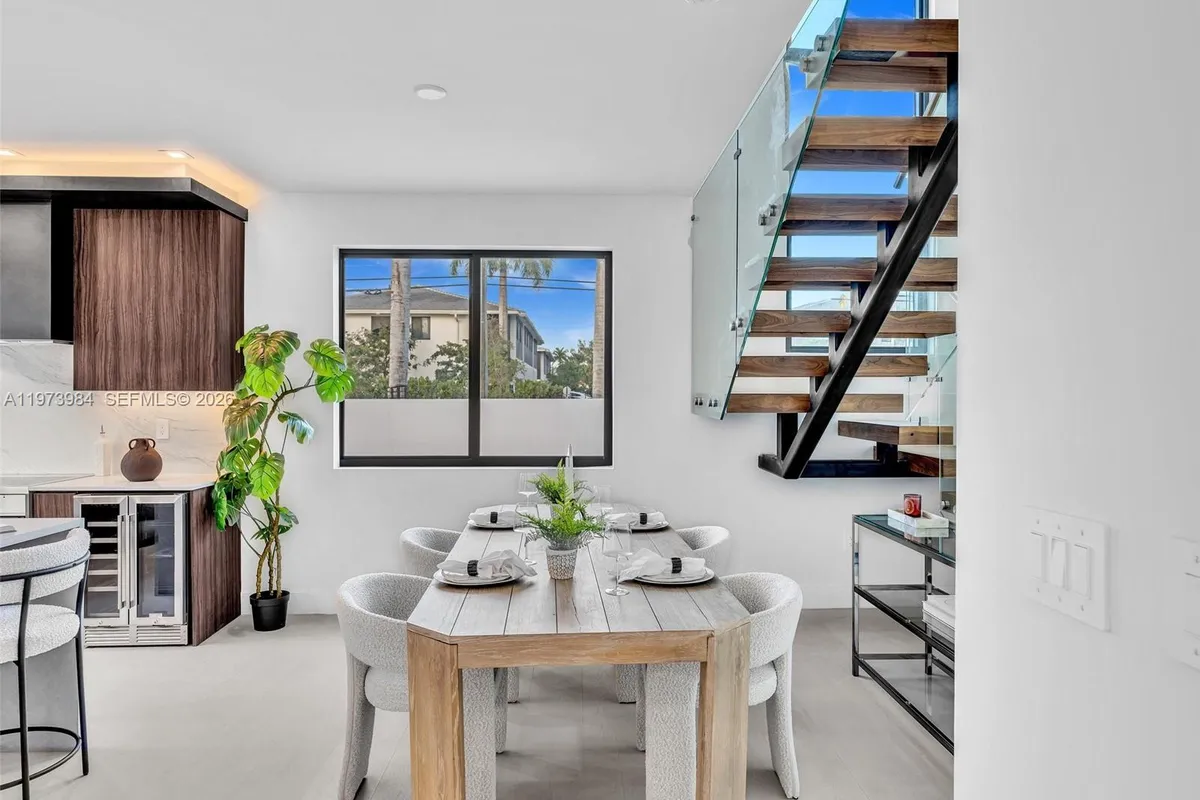 4652 SW 32ND AVE # B2, Dania Beach FL 33312