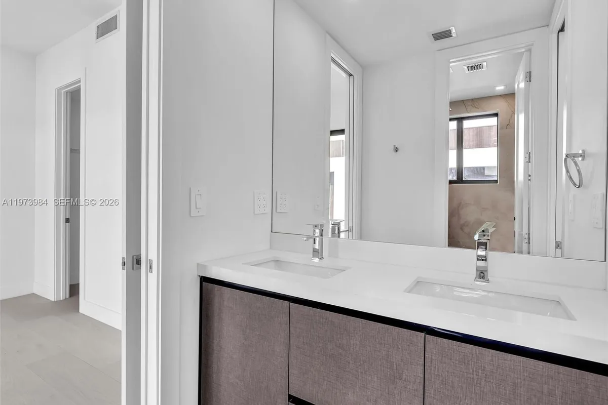 4652 SW 32ND AVE # B2, Dania Beach FL 33312