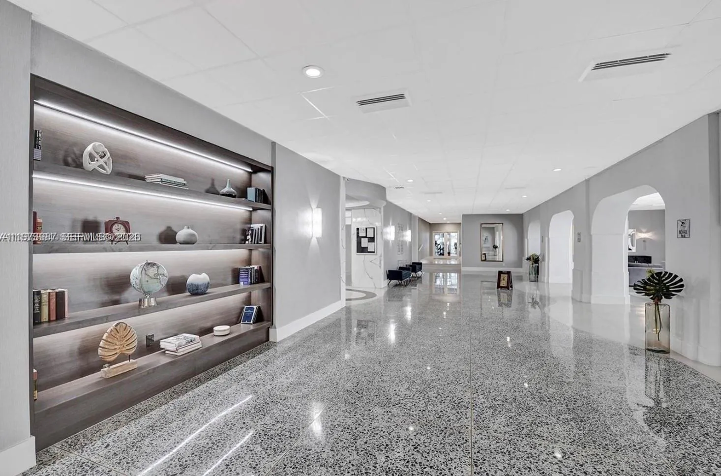 3140 S Ocean Dr # 1812, Hallandale Beach FL 33009