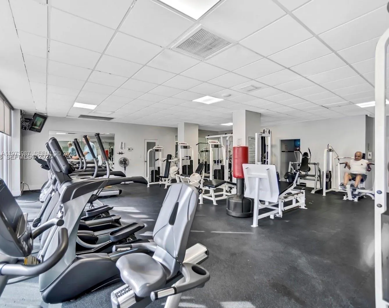 3140 S Ocean Dr # 1812, Hallandale Beach FL 33009