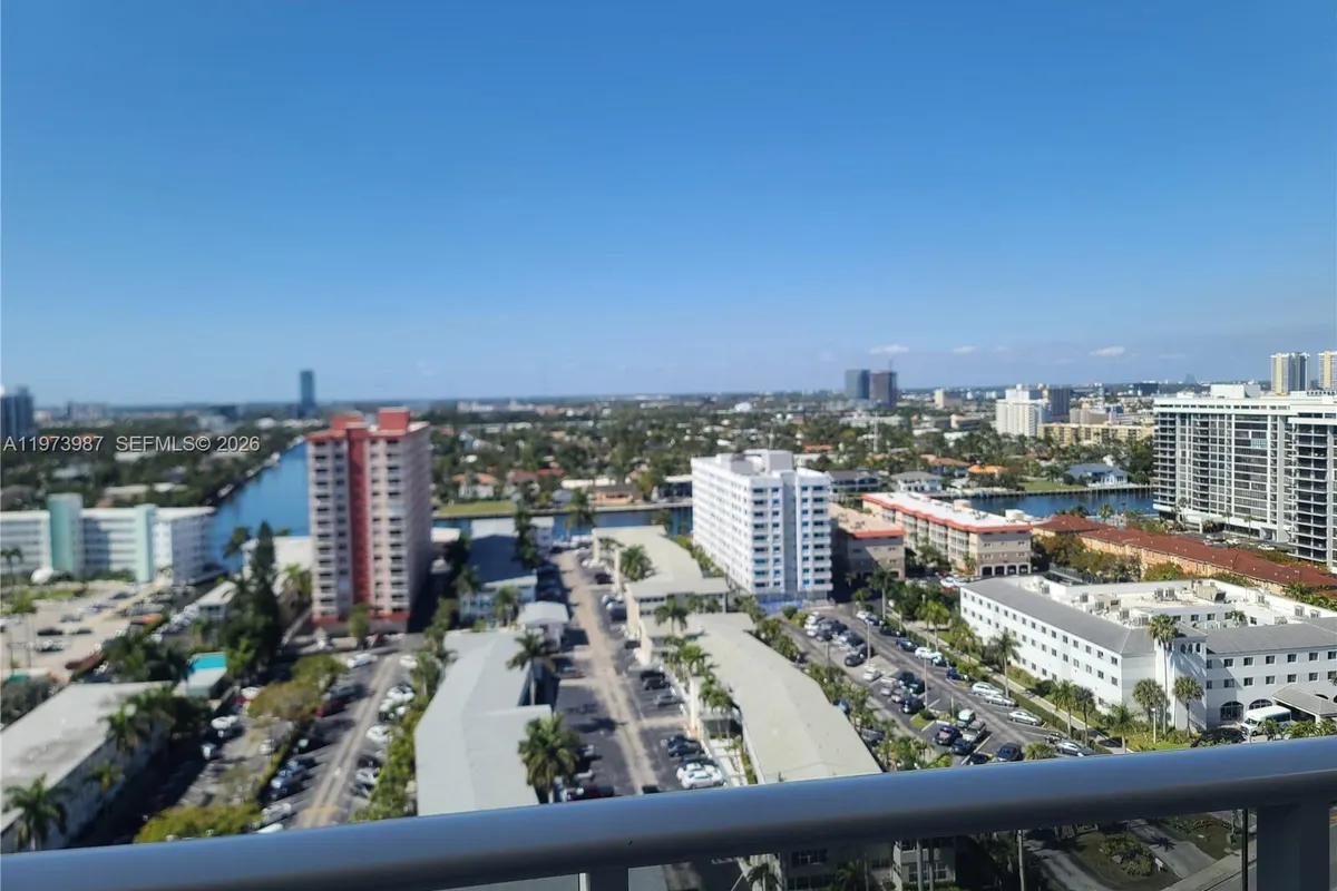 3140 S Ocean Dr # 1812, Hallandale Beach FL 33009