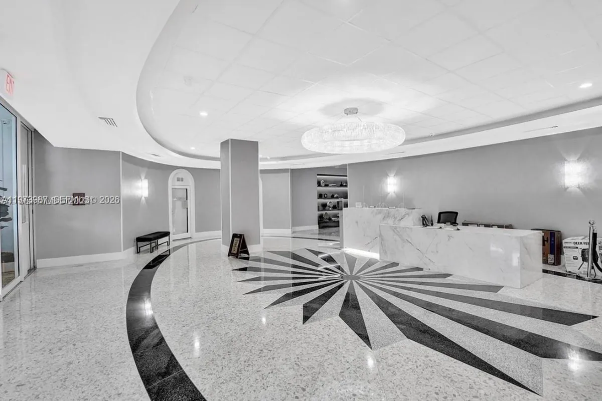 3140 S Ocean Dr # 1812, Hallandale Beach FL 33009