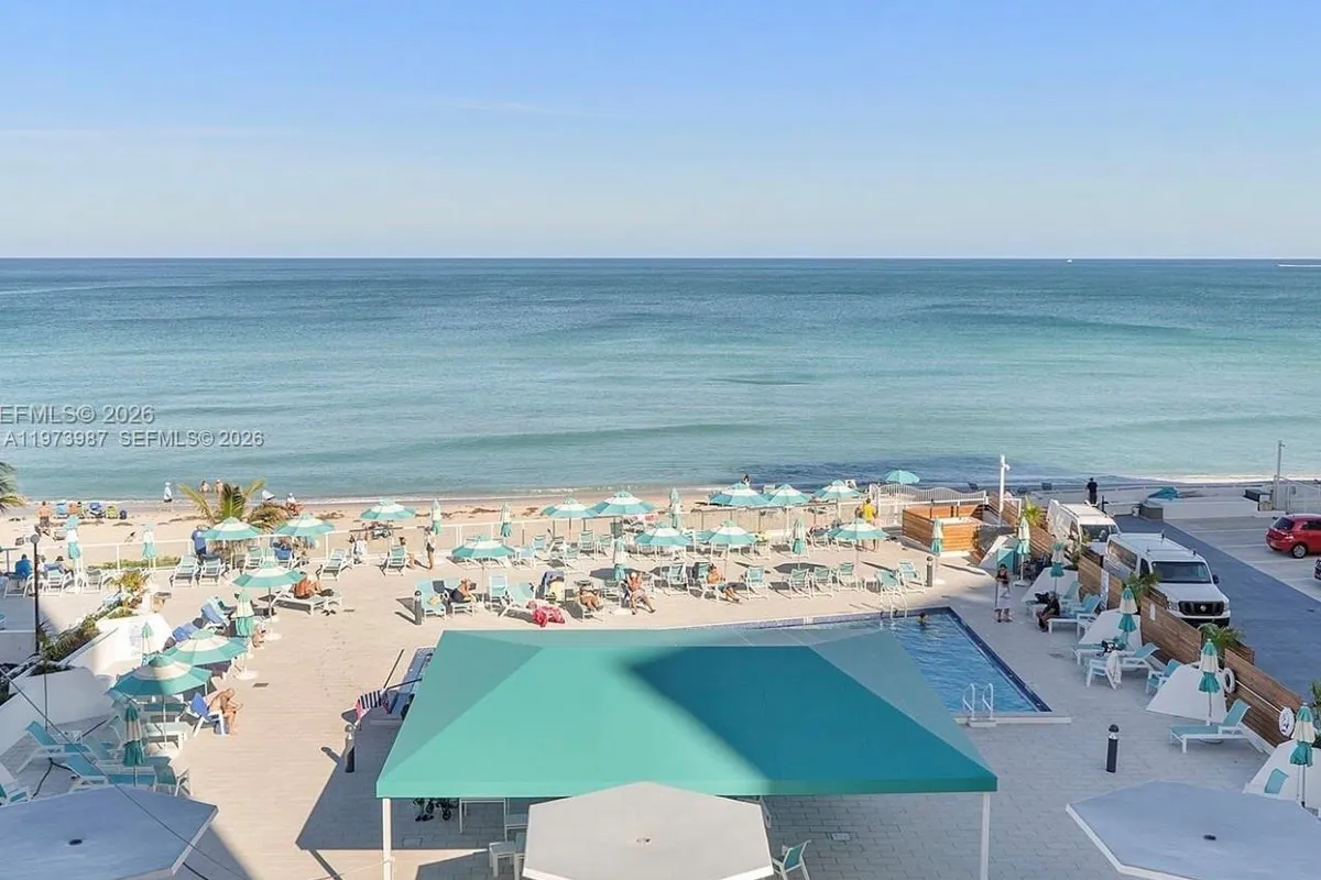 3140 S Ocean Dr # 1812, Hallandale Beach FL 33009