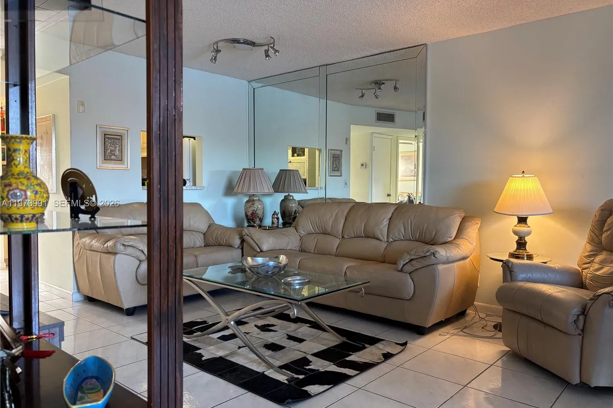 9900 Sunrise Lakes Blvd # 210, Sunrise FL 33322