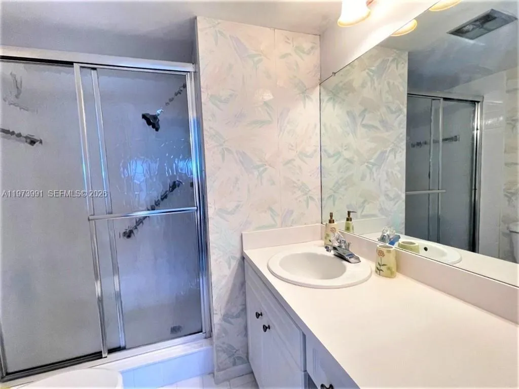 9900 Sunrise Lakes Blvd # 210, Sunrise FL 33322