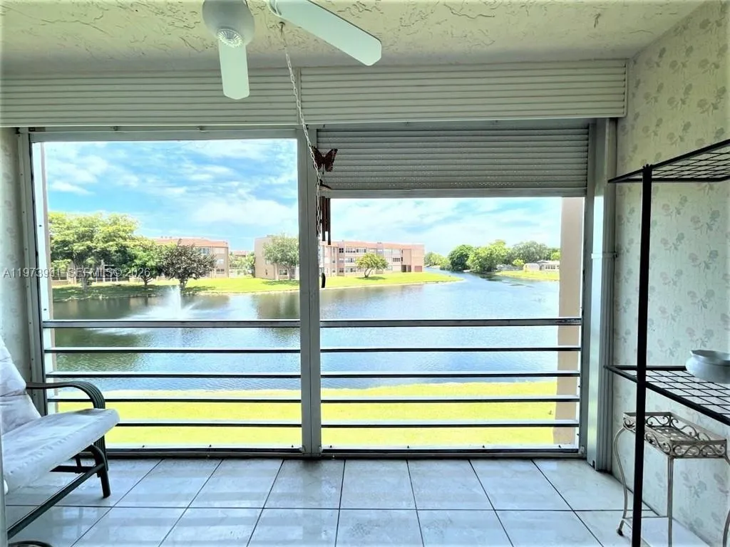 9900 Sunrise Lakes Blvd # 210, Sunrise FL 33322