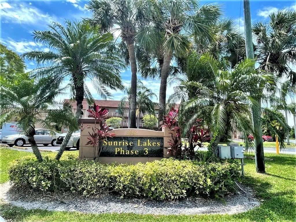 9900 Sunrise Lakes Blvd # 210, Sunrise FL 33322
