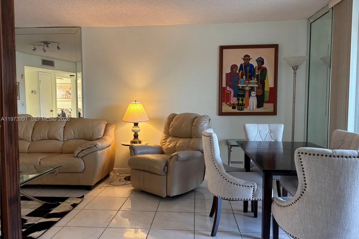9900 Sunrise Lakes Blvd # 210, Sunrise FL 33322