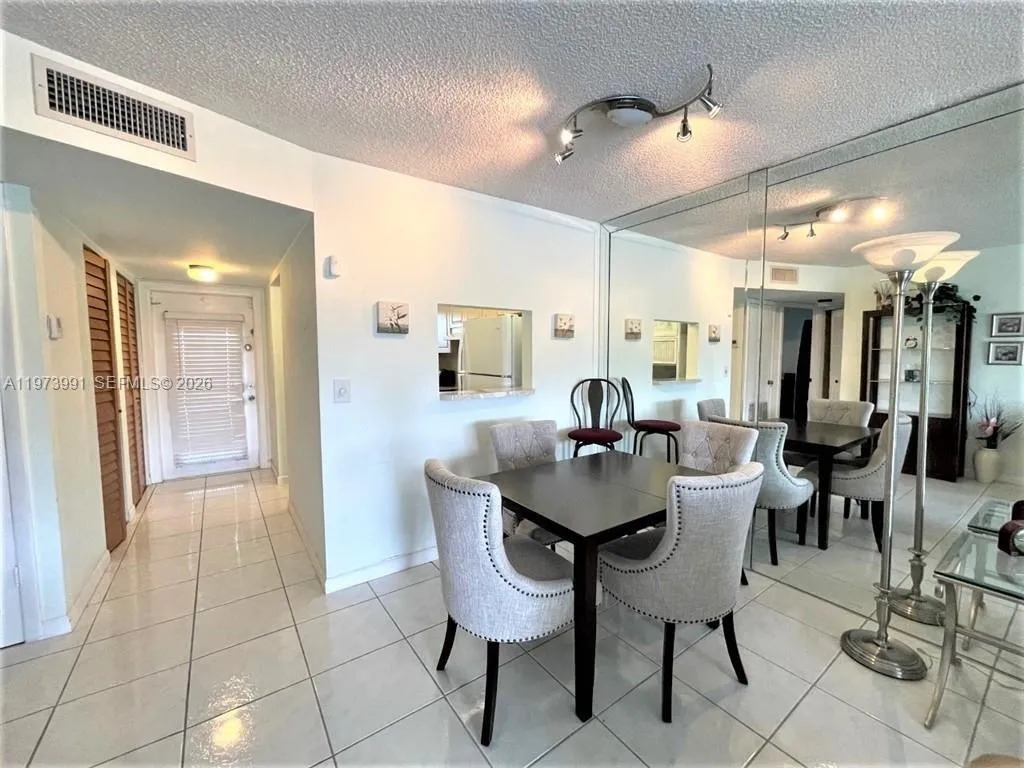 9900 Sunrise Lakes Blvd # 210, Sunrise FL 33322
