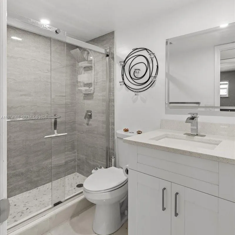 811 S Hollybrook Dr # 208, Pembroke Pines FL 33025